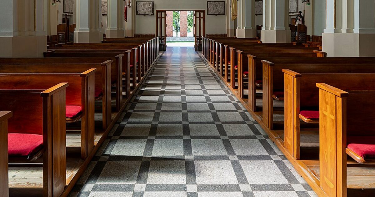 Kościół parafii Kościół Najświętszej Maryi Panny Królowej Polski w Wrzawy — zdjęcie
