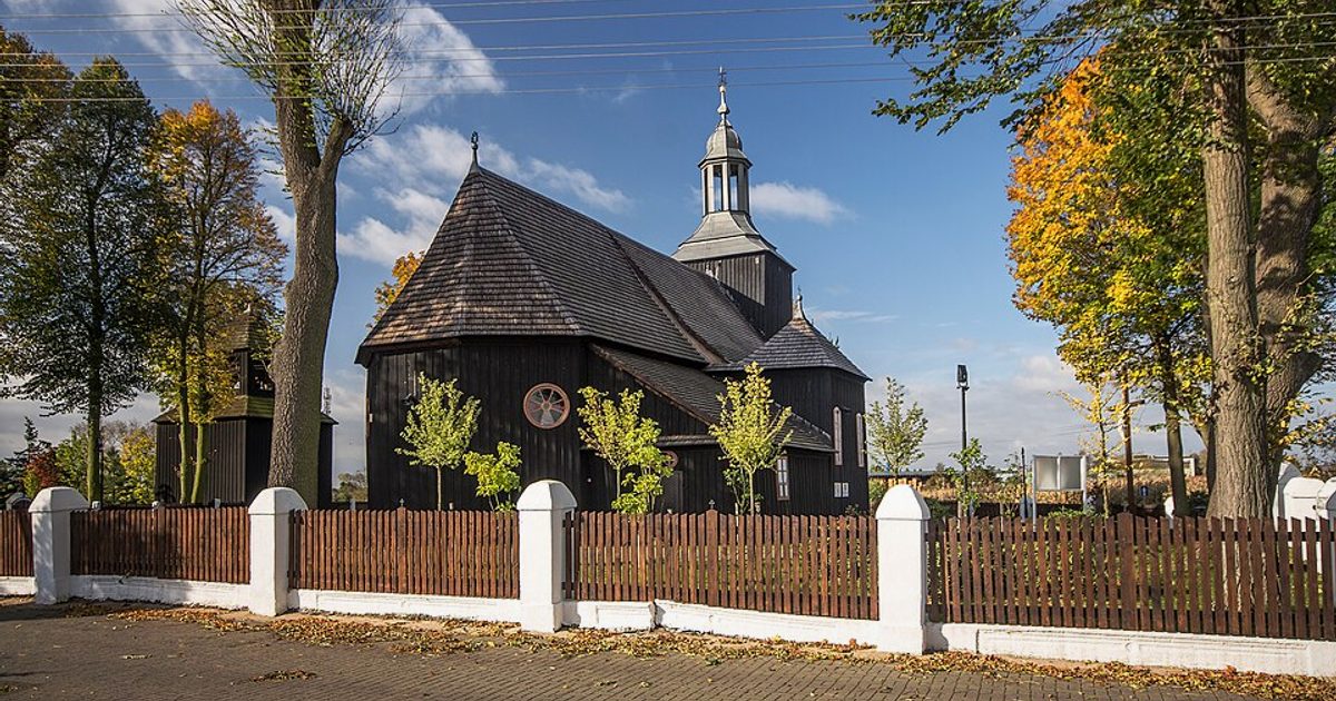 Kościół parafii Kościół Narodzenia NMP w Blizanów — zdjęcie