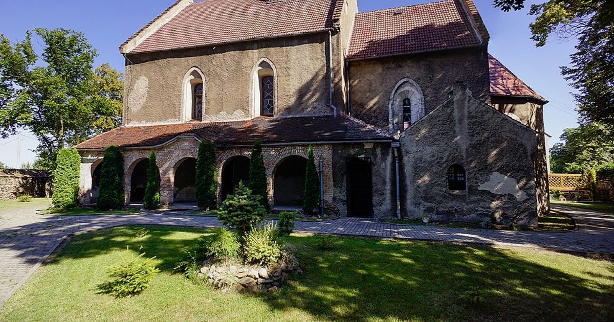 Kościół parafii Kościół Narodzenia NMP w Jędrzychowice — zdjęcie