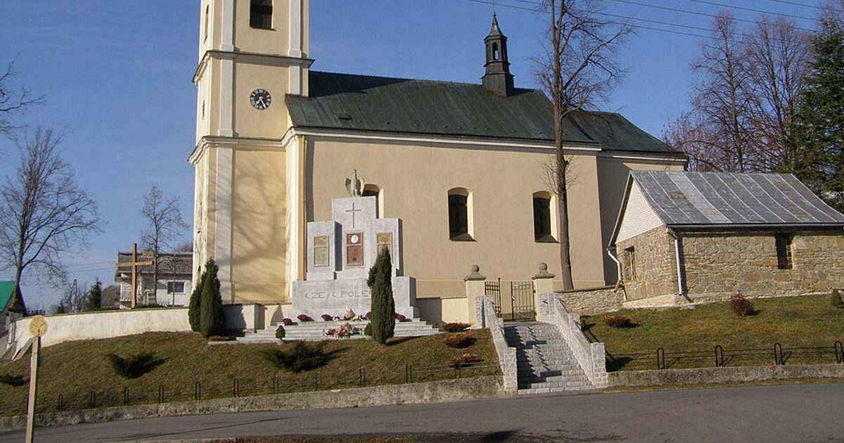 Kościół parafii Kościół Narodzenia NMP w Kobylany — zdjęcie