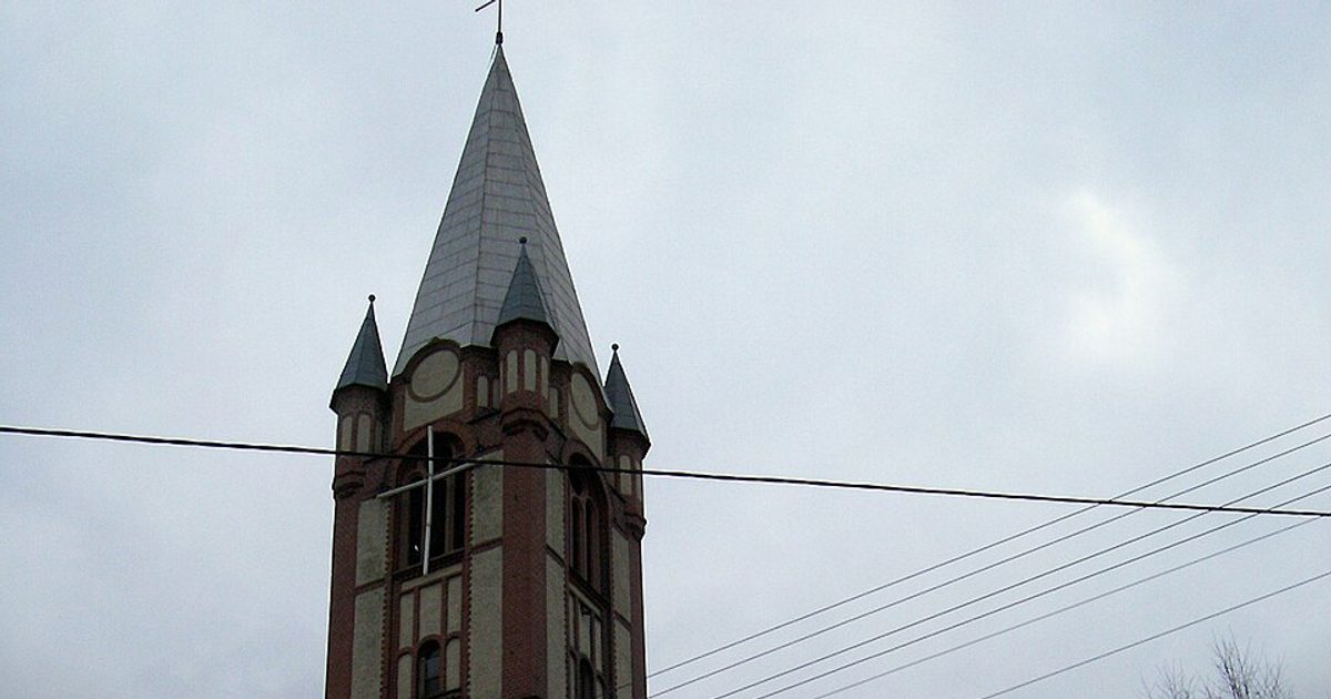 Kościół parafii Kościół Narodzenia NMP w Krowiarki — zdjęcie