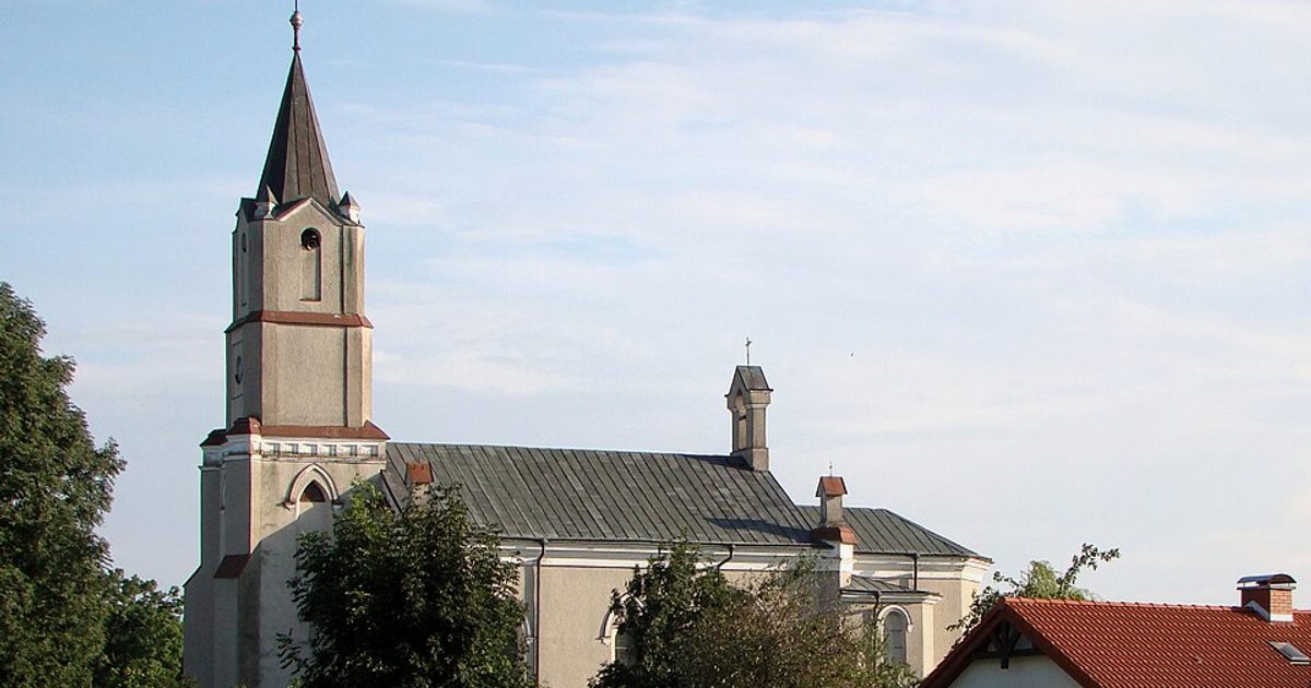 Kościół parafii Kościół Narodzenia NMP w Kryłów — zdjęcie