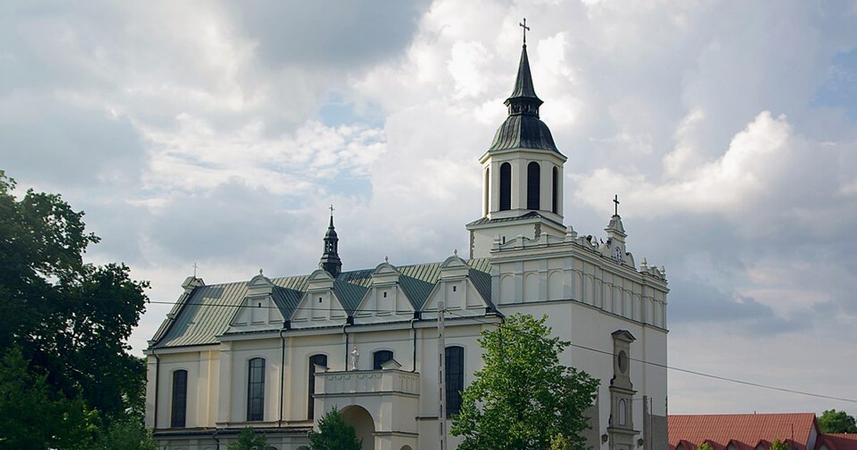 Kościół parafii Kościół Narodzenia NMP w Okulice — zdjęcie