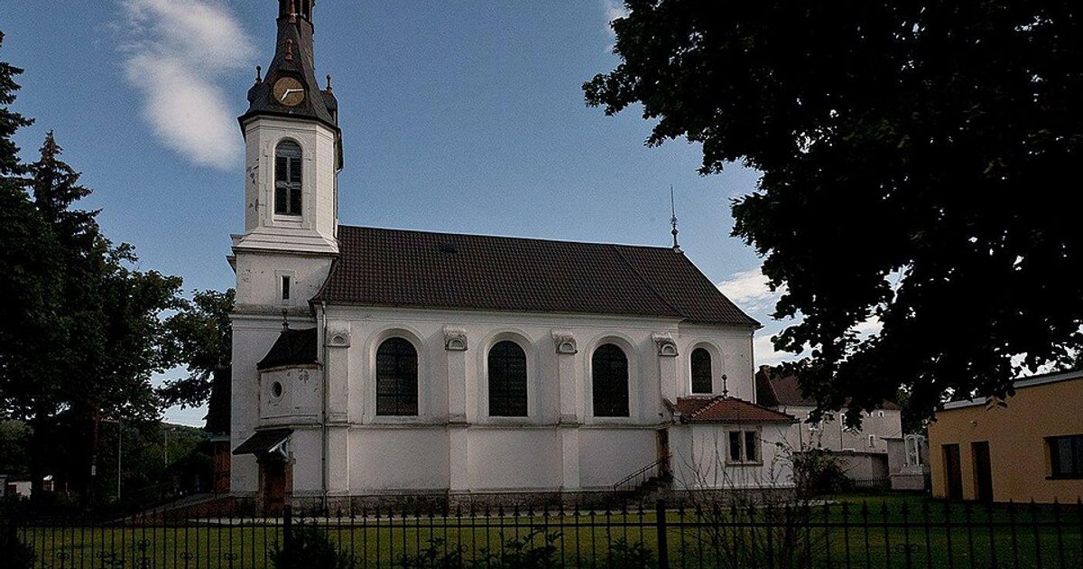 Kościół parafii Kościół Narodzenia NMP w Opolno-Zdrój — zdjęcie