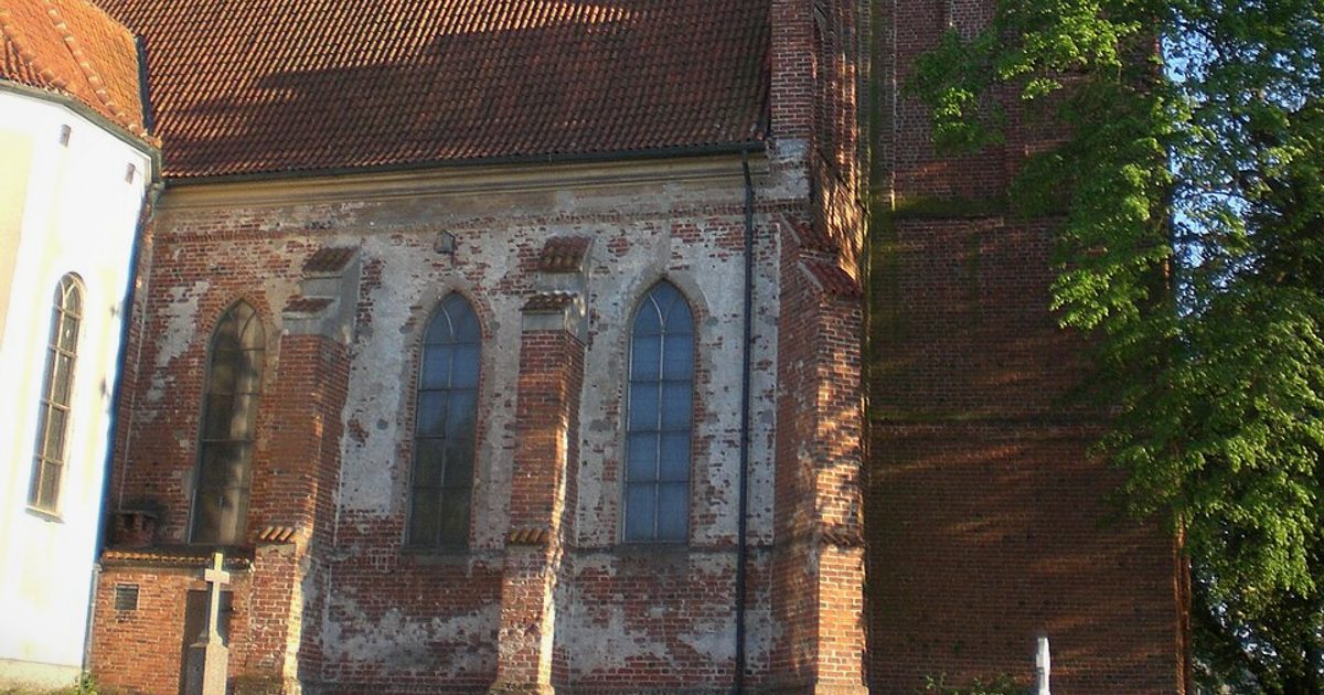 Kościół parafii Kościół Narodzenia NMP w Piaseczno — zdjęcie