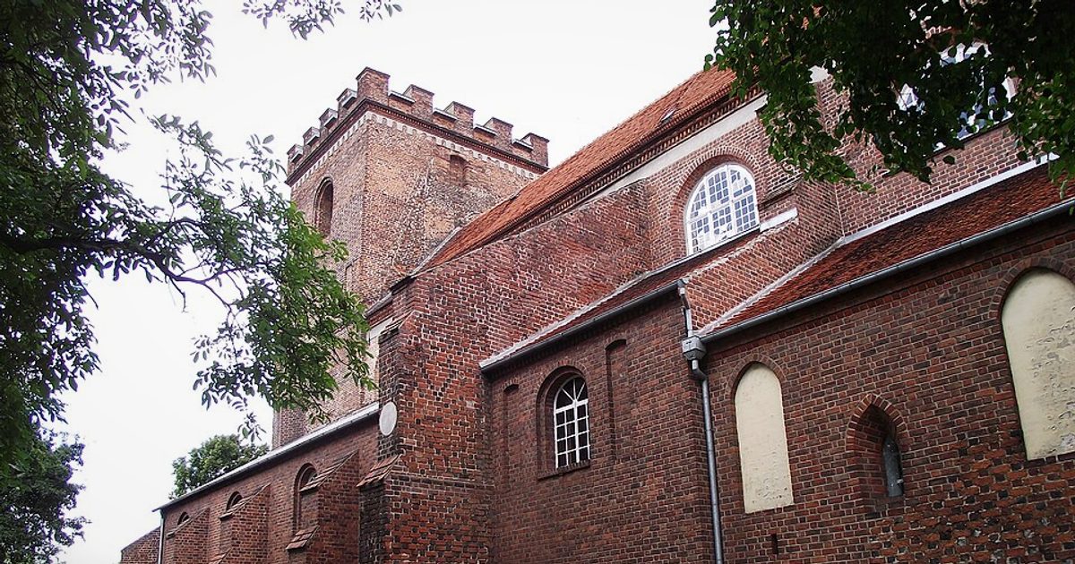Kościół parafii Kościół Narodzenia NMP w Pyzdry — zdjęcie