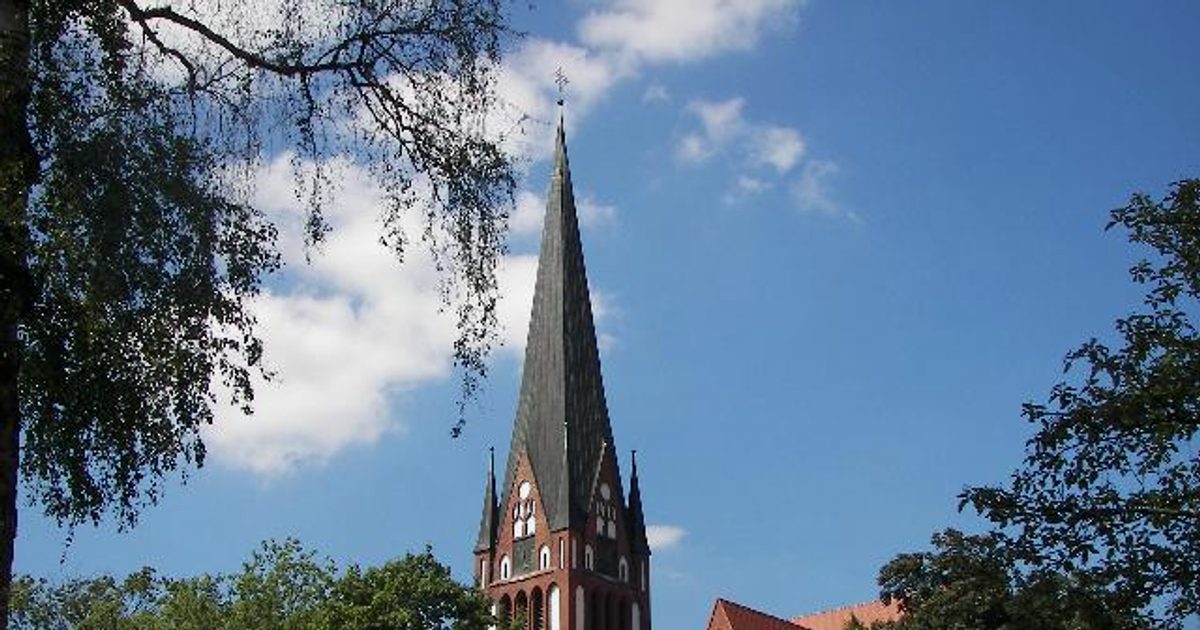 Kościół parafii Kościół Narodzenia NMP w Szczecinek — zdjęcie
