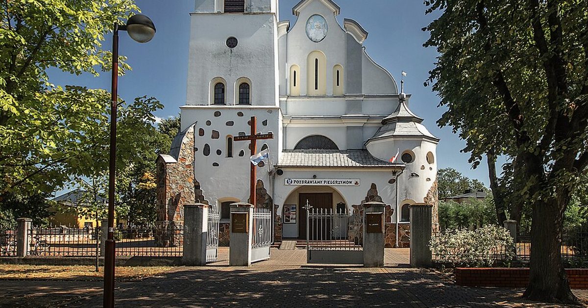Kościół parafii Kościół Narodzenia NMP w Szczerców — zdjęcie