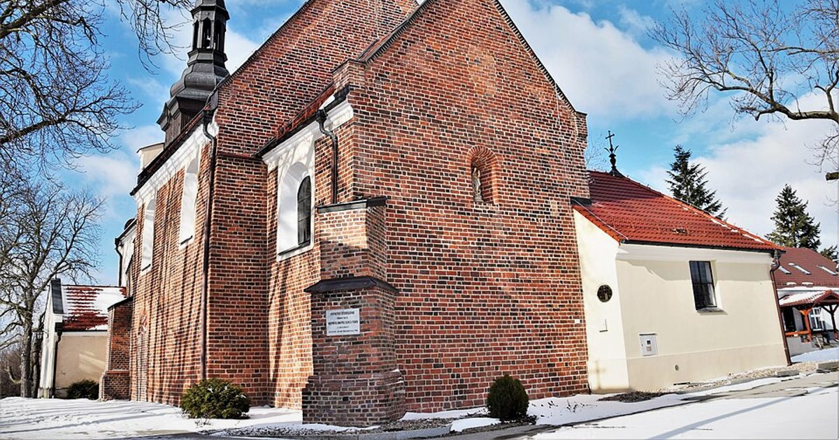 Kościół parafii Kościół Narodzenia NMP w Tulce — zdjęcie