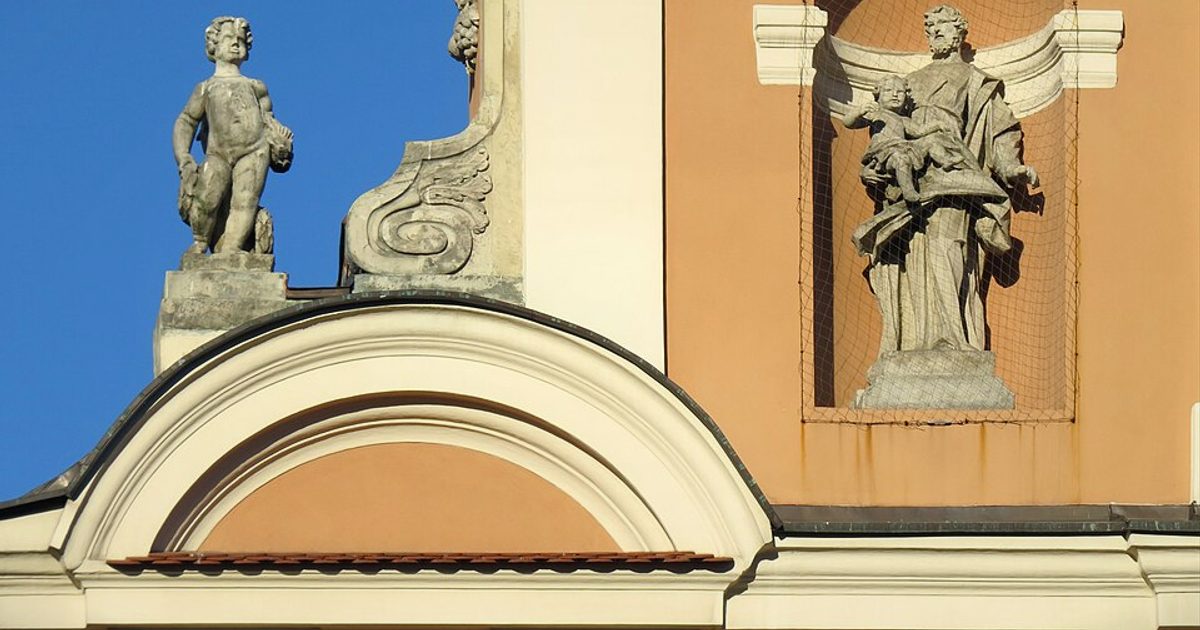 Kościół parafii Kościół Narodzenia NMP w Warszawa — zdjęcie