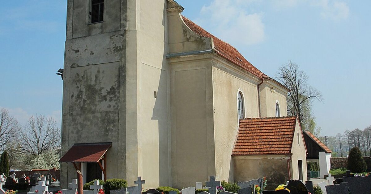 Kościół parafii Kościół Narodzenia NMP w Włodary — zdjęcie