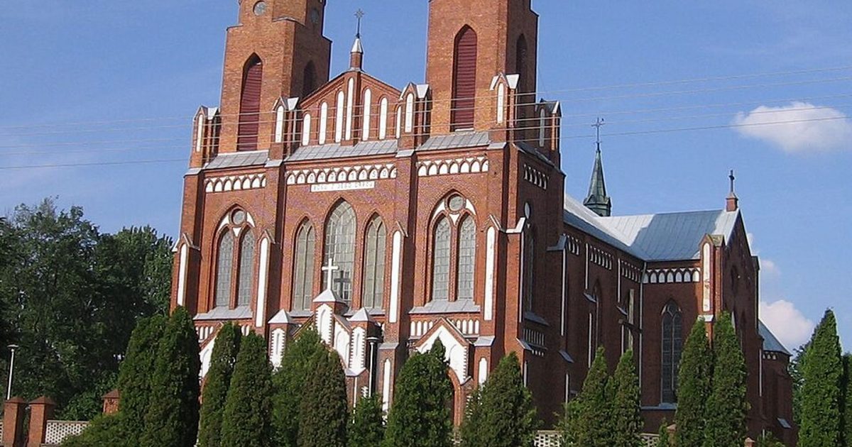 Kościół parafii Kościół Narodzenia NMP w Wyszonki Kościelne — zdjęcie