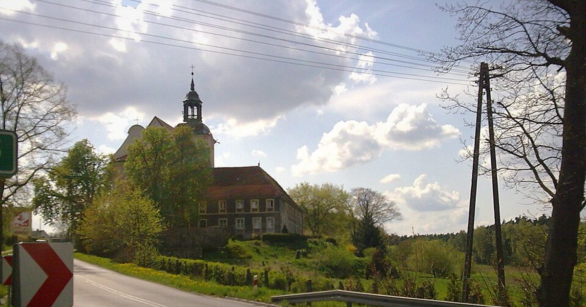 Kościół parafii Kościół Narodzenia NMP w Zamarte — zdjęcie