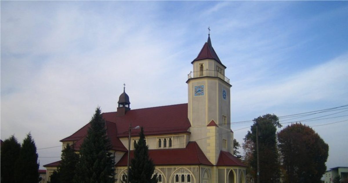Kościół parafii Kościół Nawiedzenia NMP w Cisek — zdjęcie
