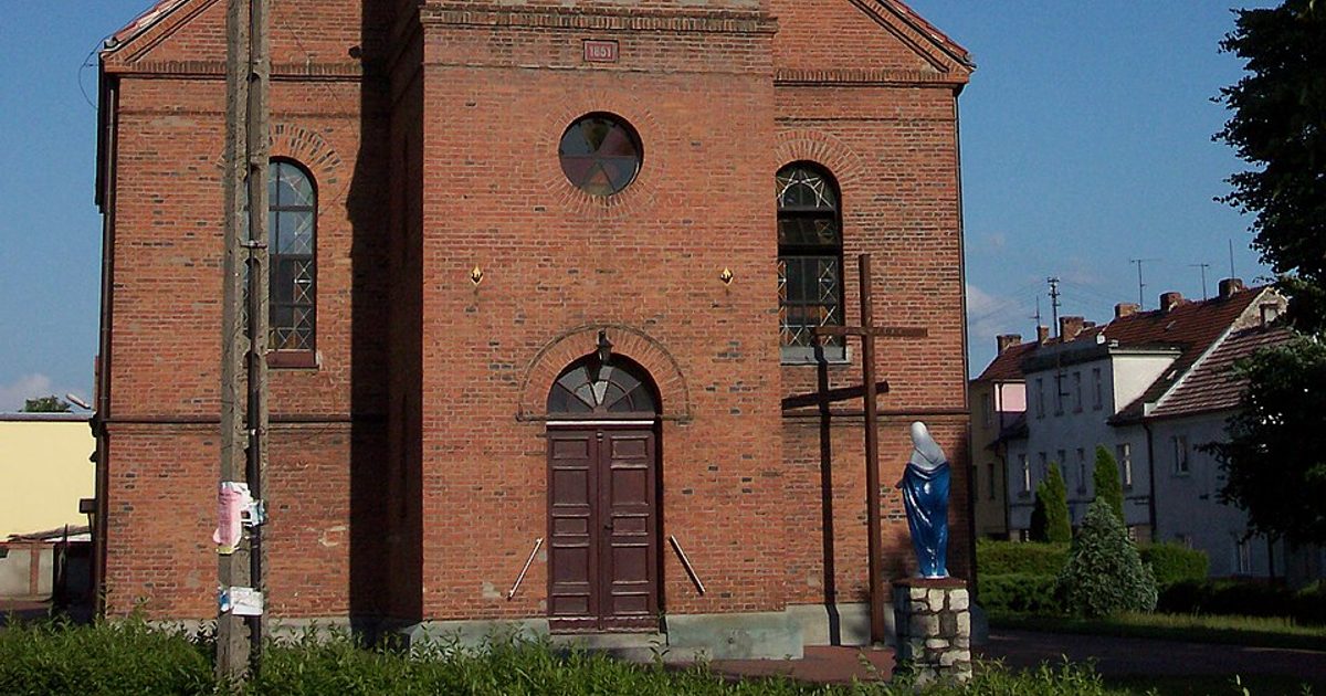 Kościół parafii Kościół Nawiedzenia NMP w Dobrodzień — zdjęcie