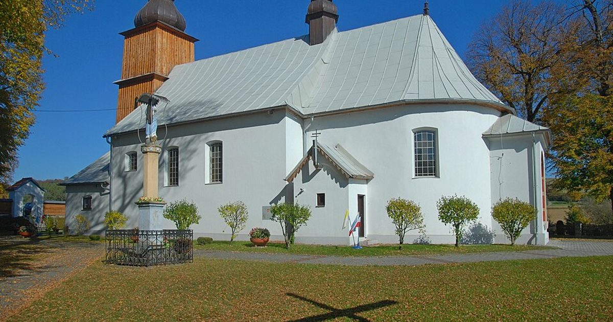 Kościół parafii Kościół Nawiedzenia NMP w Domosławice — zdjęcie