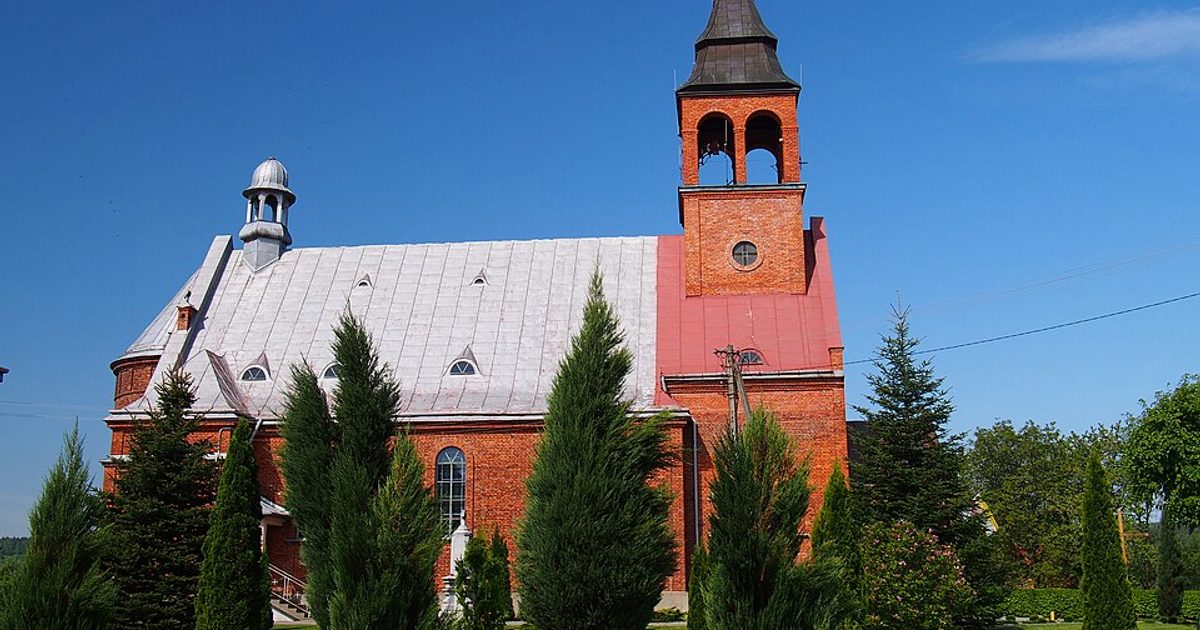Kościół parafii Kościół Nawiedzenia NMP w Grochowce — zdjęcie