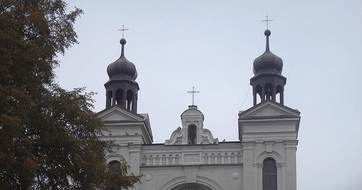Kościół parafii Kościół Nawiedzenia NMP w Konieczno — zdjęcie