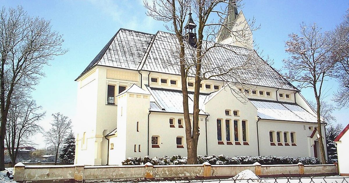 Kościół parafii Kościół Nawiedzenia NMP w Psary — zdjęcie