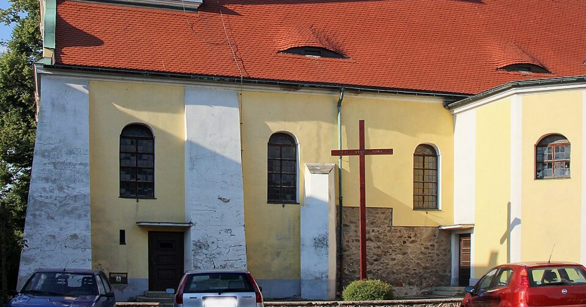 Kościół parafii Kościół Nawiedzenia NMP w Ścinawa Mała — zdjęcie