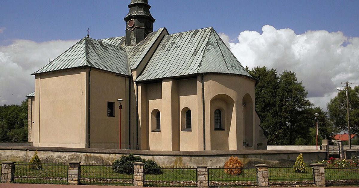 Kościół parafii Kościół Nawiedzenia NMP w Smogorzów — zdjęcie