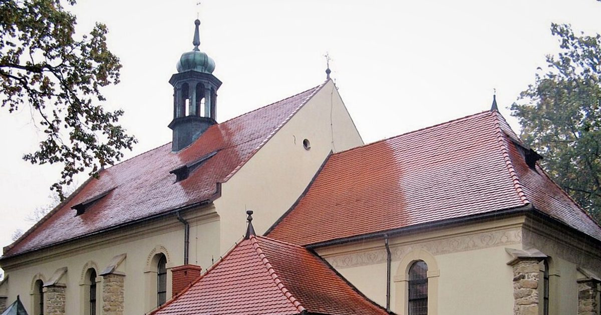 Kościół parafii Kościół Nawiedzenia NMP w Sucha Beskidzka — zdjęcie