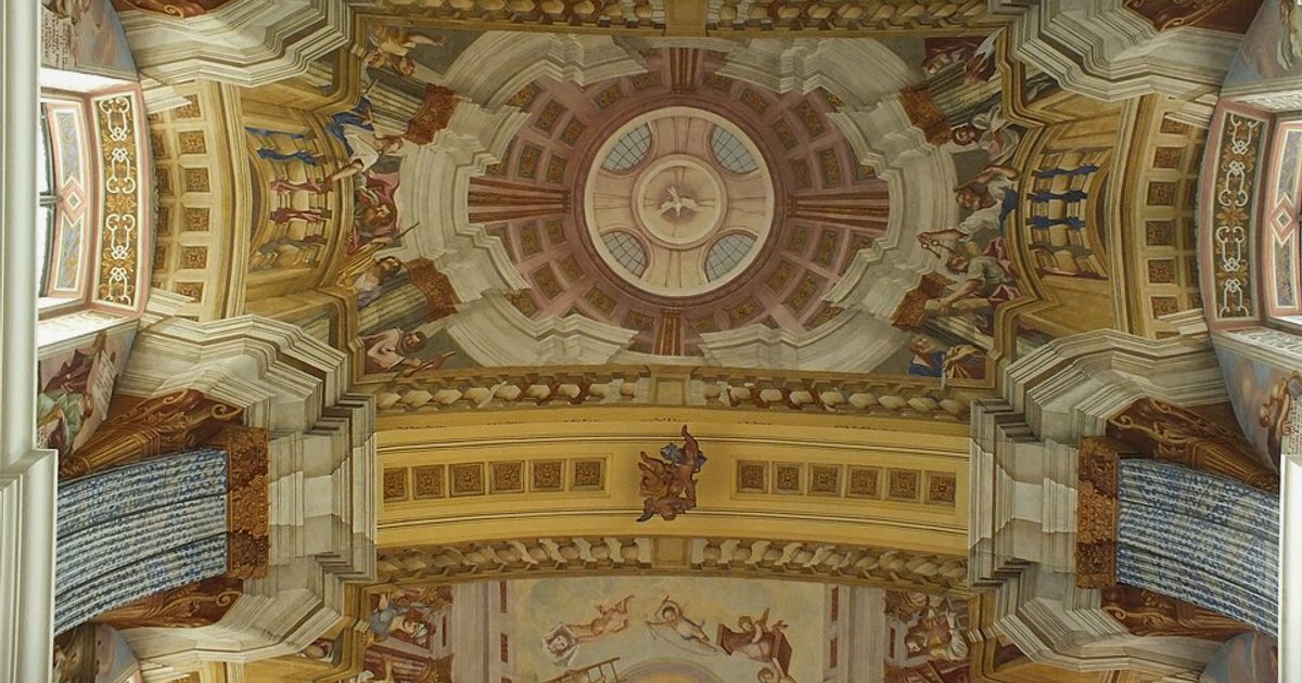 Kościół parafii Kościół Nawiedzenia NMP w Święta Lipka — zdjęcie