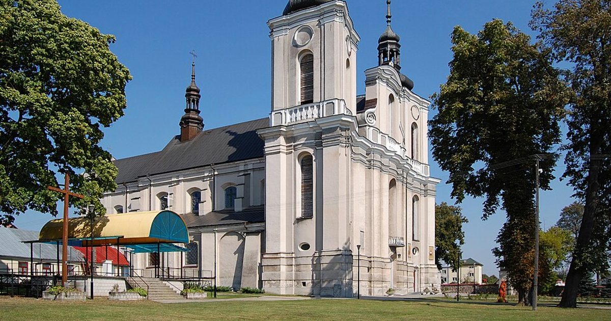 Kościół parafii Kościół Nawiedzenia NMP w Wola Gułowska — zdjęcie