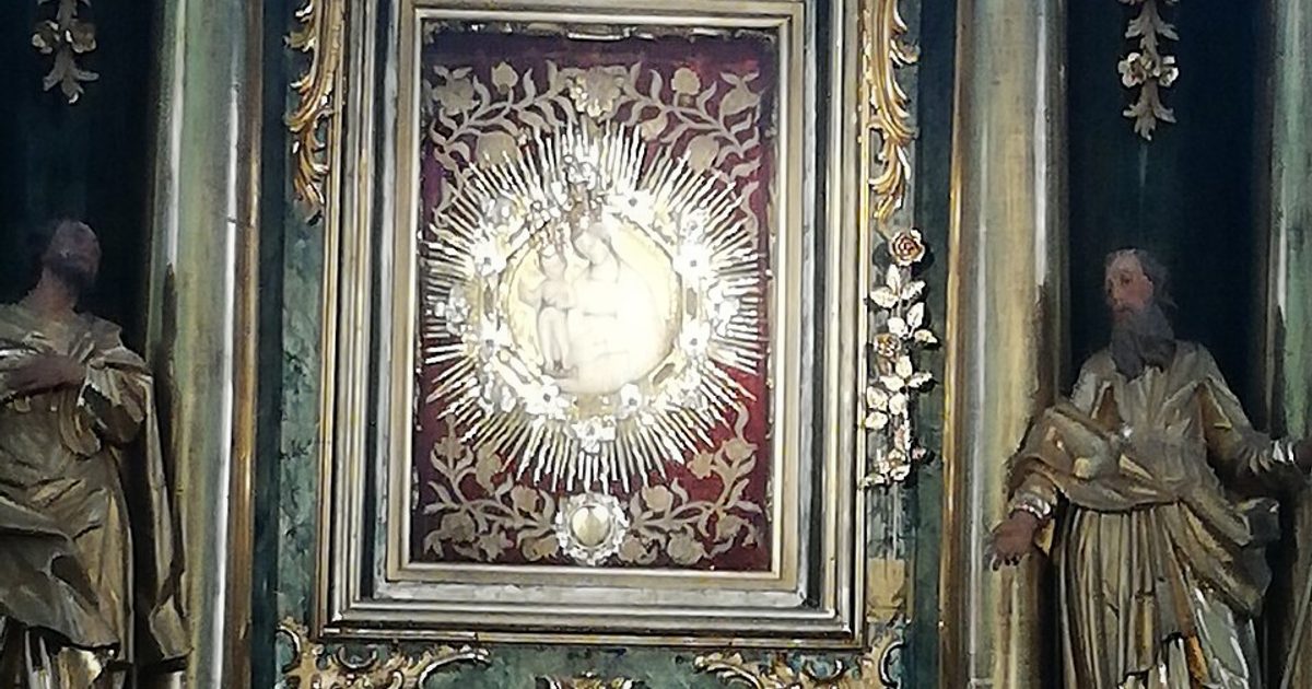 Kościół parafii Kościół Niepokalanego Poczęcia NMP i św. Michała Archanioła w Łask — zdjęcie