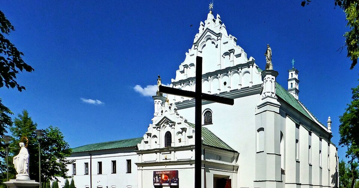Kościół parafii Kościół Niepokalanego Poczęcia NMP w Łęczyca — zdjęcie