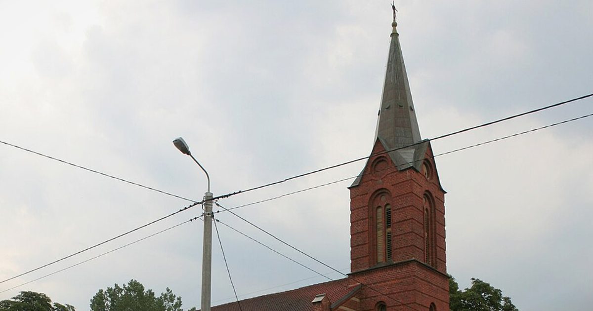 Kościół parafii Kościół Niepokalanego Poczęcia NMP w Nowa Wieś Lęborska — zdjęcie