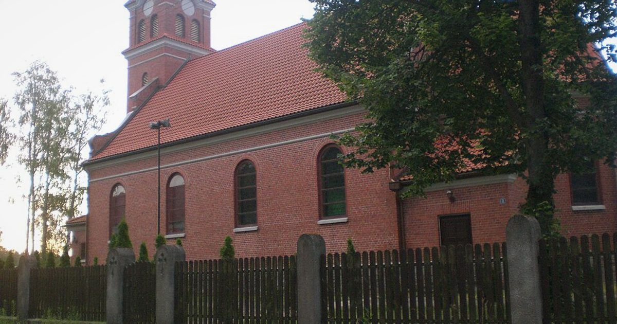Kościół parafii Kościół Niepokalanego Poczęcia NMP w Osieczna — zdjęcie