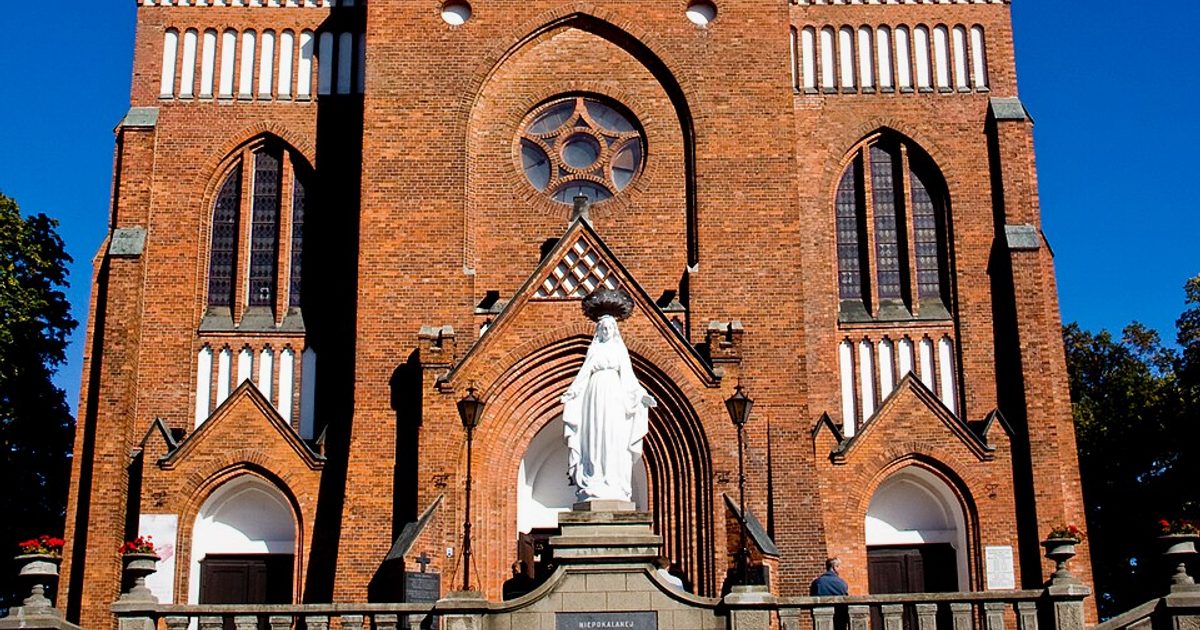 Kościół parafii Kościół Niepokalanego Poczęcia NMP w Pruszków — zdjęcie