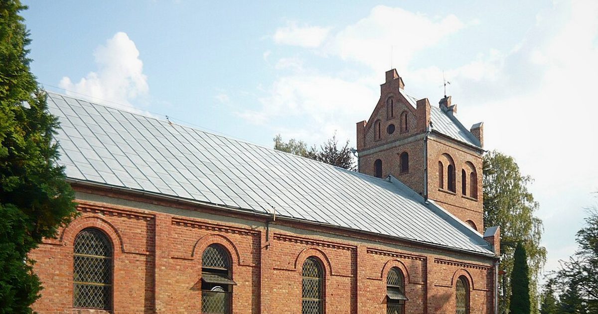 Kościół parafii Kościół Niepokalanego Serca Maryi w Warlubie — zdjęcie