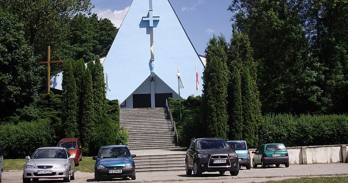 Kościół parafii Kościół Niepokalanego Serca NMP w Czerwonak — zdjęcie