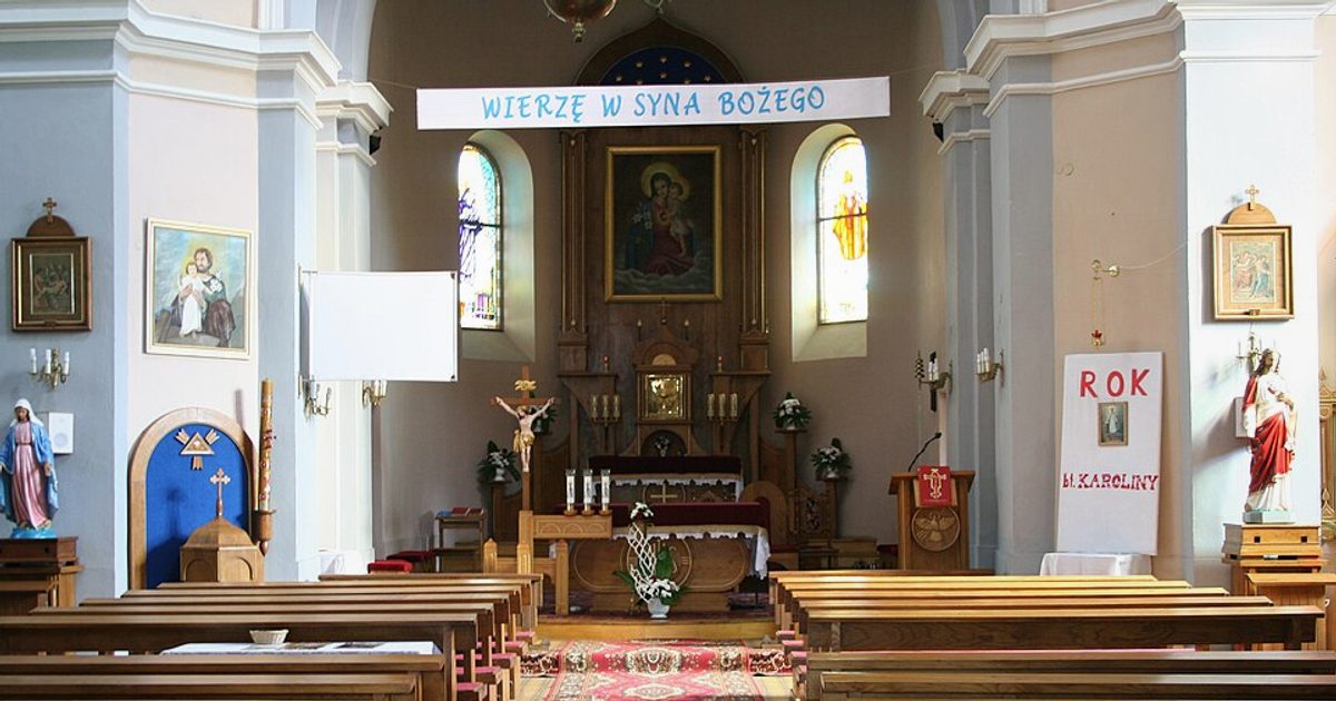 Kościół parafii Kościół Niepokalanego Serca NMP w Krasna — zdjęcie