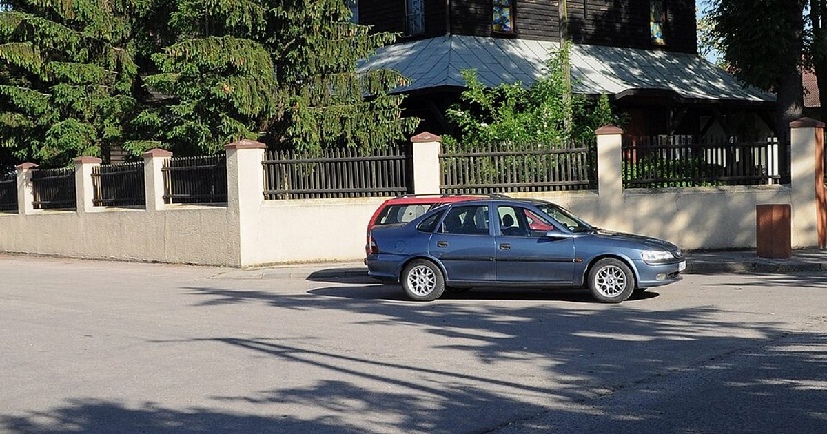 Kościół parafii Kościół Niepokalanego Serca NMP w Ostrowąż — zdjęcie