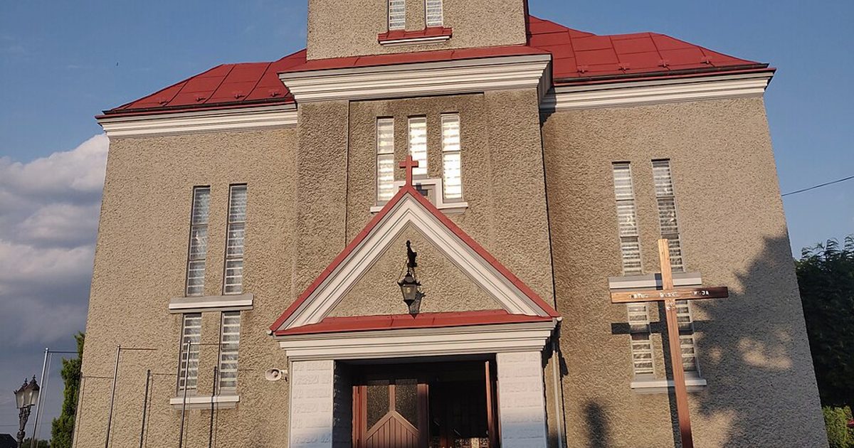 Kościół parafii Kościół NMP Królowej Pokoju w Olza — zdjęcie