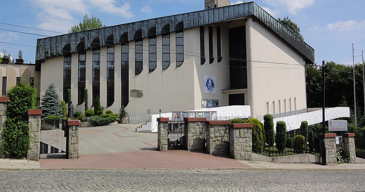 Kościół parafii Kościół NMP Królowej Polski w Bielsko-Biała — zdjęcie