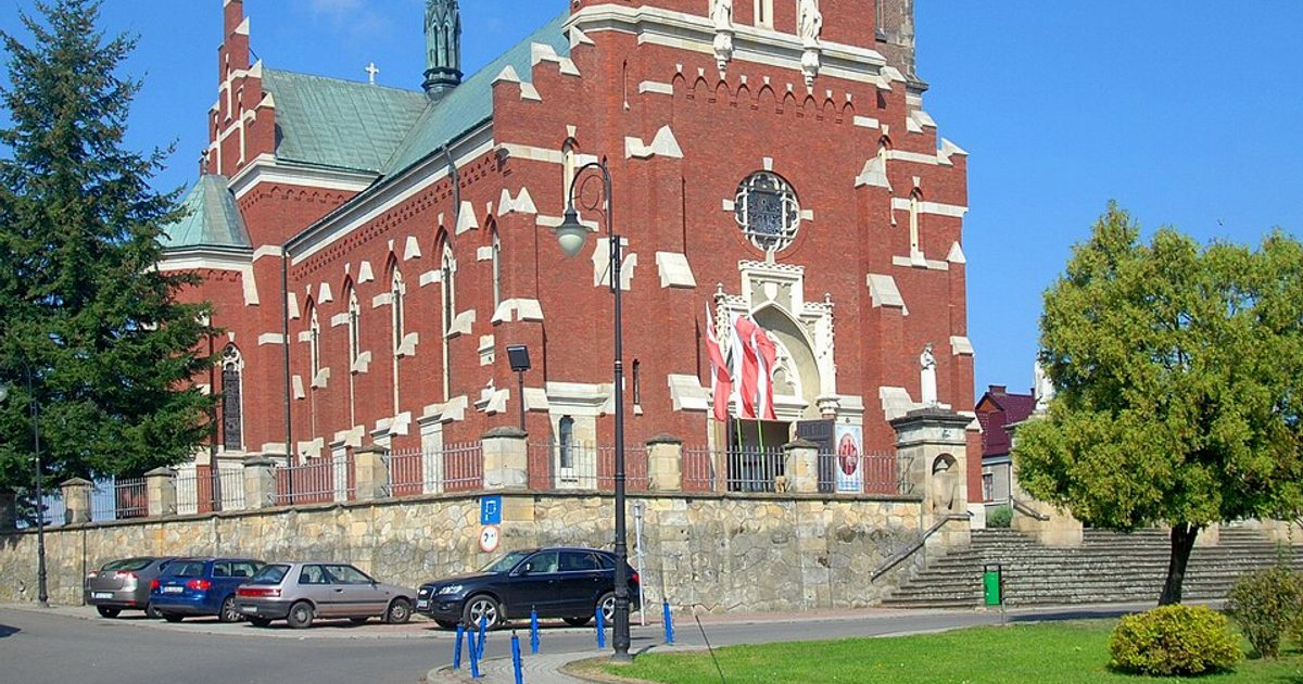Kościół parafii Kościół NMP Królowej Polski w Korczyna — zdjęcie
