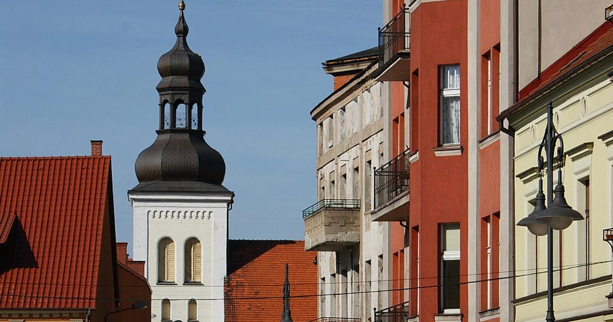 Kościół parafii Kościół NMP Królowej Polski w Ostrów Wielkopolski — zdjęcie