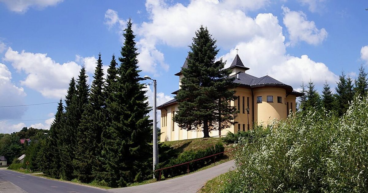 Kościół parafii Kościół NMP Królowej Polski w Piątkowa — zdjęcie
