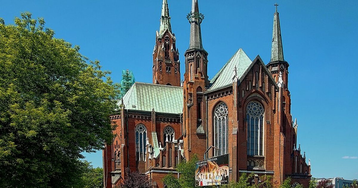 Kościół parafii Kościół NMP Matki Kościoła w Dąbrowa Górnicza — zdjęcie