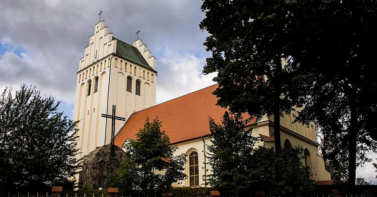Kościół parafii Kościół NMP Matki Kościoła w Gołdap — zdjęcie