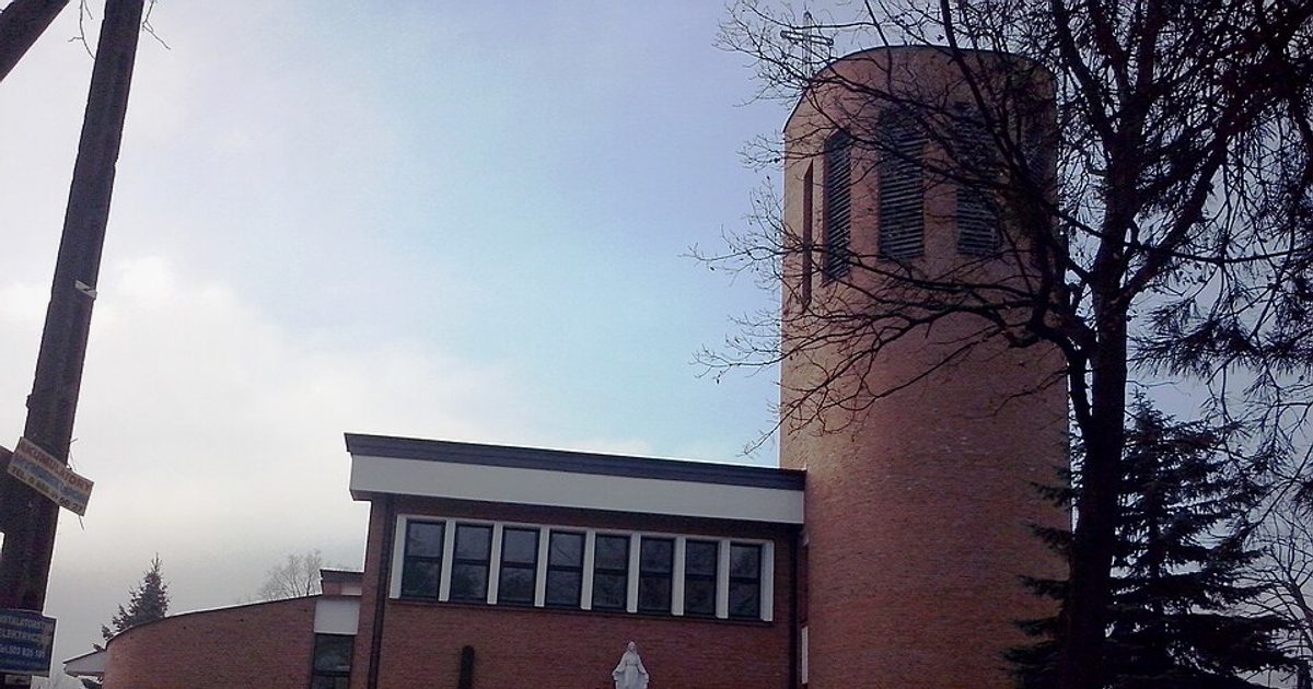 Kościół parafii Kościół NMP Matki Łaski Bożej w Halinów — zdjęcie