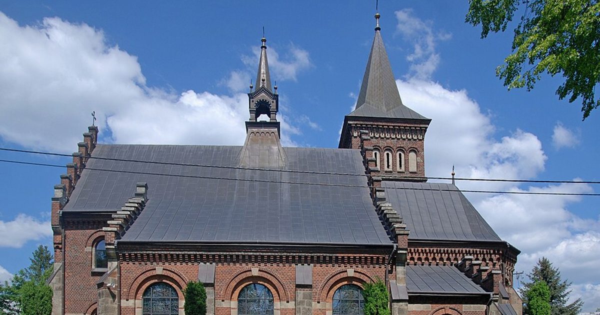 Kościół parafii Kościół NMP Wniebowziętej w Bruśnik — zdjęcie