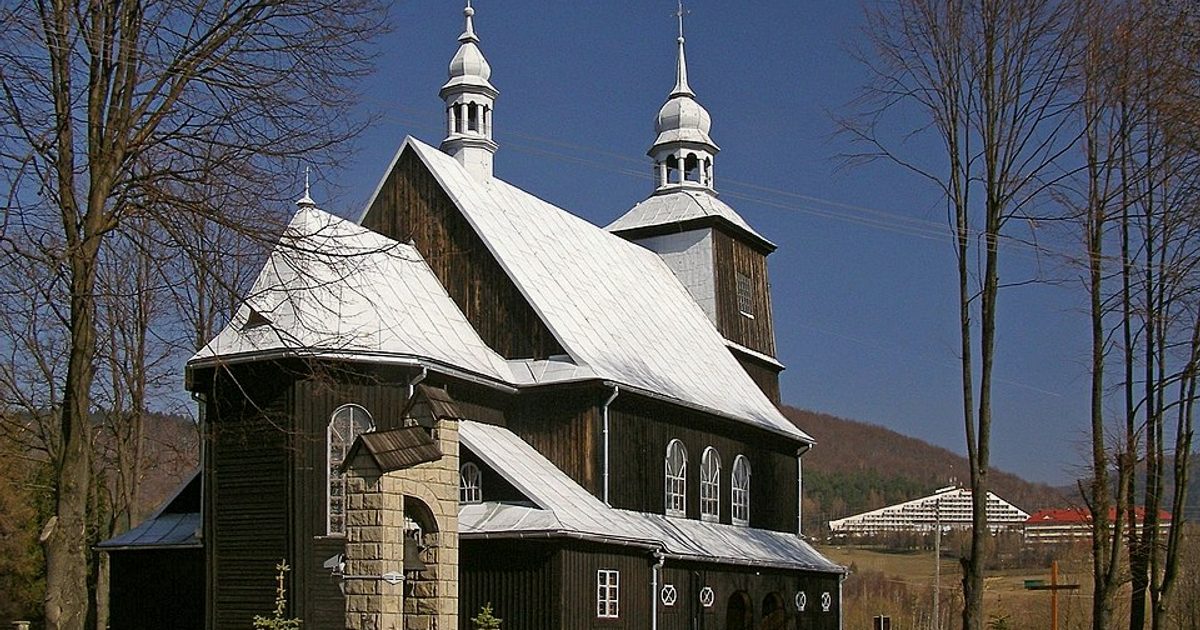 Dzieła sztuki sakralnej — Kościół NMP Wniebowziętej, Wysowa-Zdrój. Zdjęcie: Wikimedia Commons.