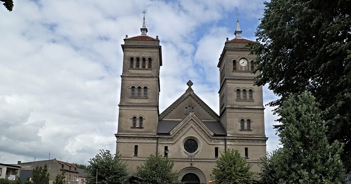 Kościół parafii Kościół NMP Wspomożycielki Wiernych w Szamocin — zdjęcie