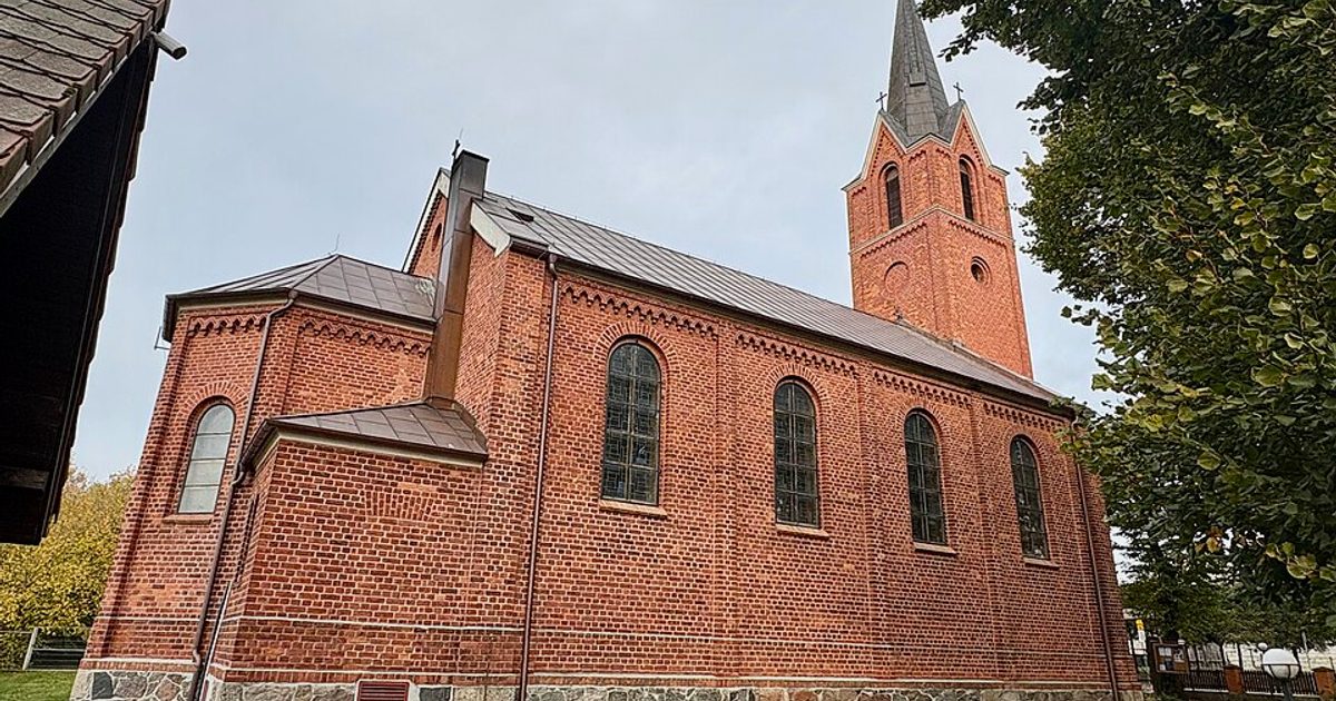 Kościół parafii Kościół NSPJ w Kosobudy — zdjęcie