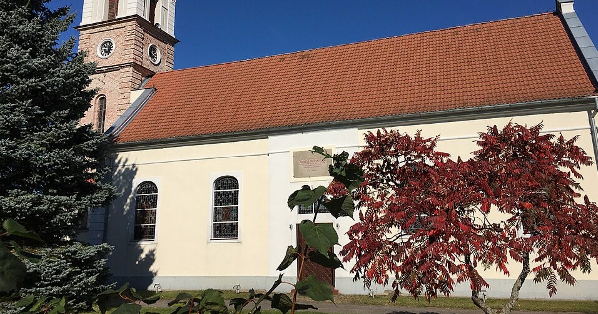 Kościół parafii Kościół NSPJ w Łęcze — zdjęcie